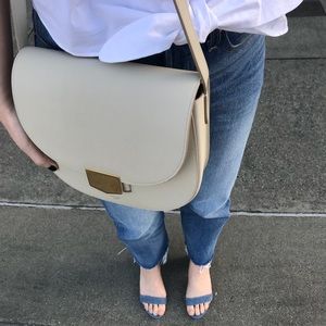 celine trotteur compact